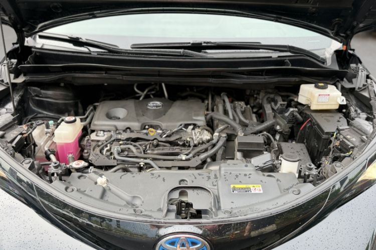 Used Toyota Granvia 2022 2.5L Hybrid Flagship Edition Engine Bay