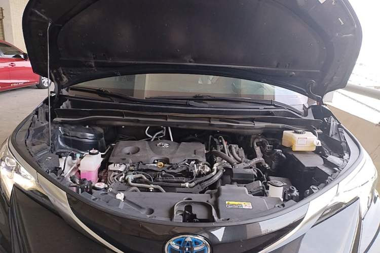 Used Toyota Granvia 2022 2.5L Hybrid Flagship Edition Engine Bay