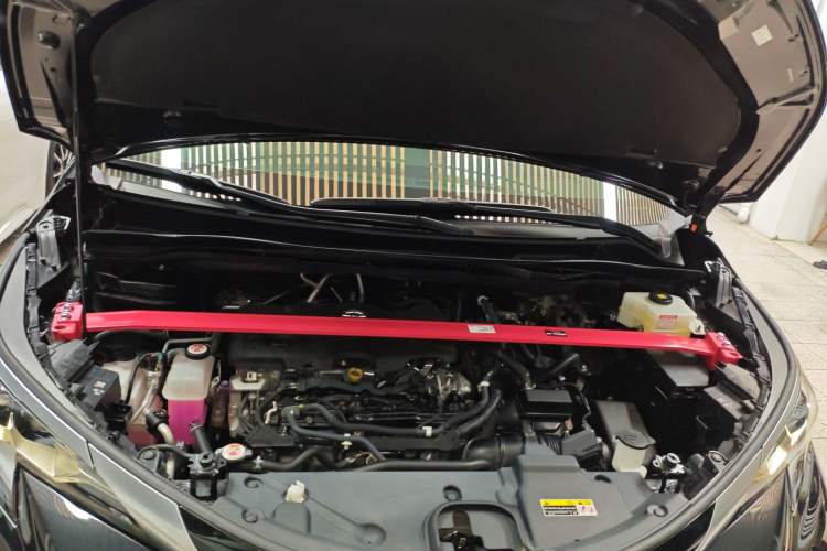 Used Toyota Granvia 2022 2.5L Hybrid Flagship Edition Engine Bay