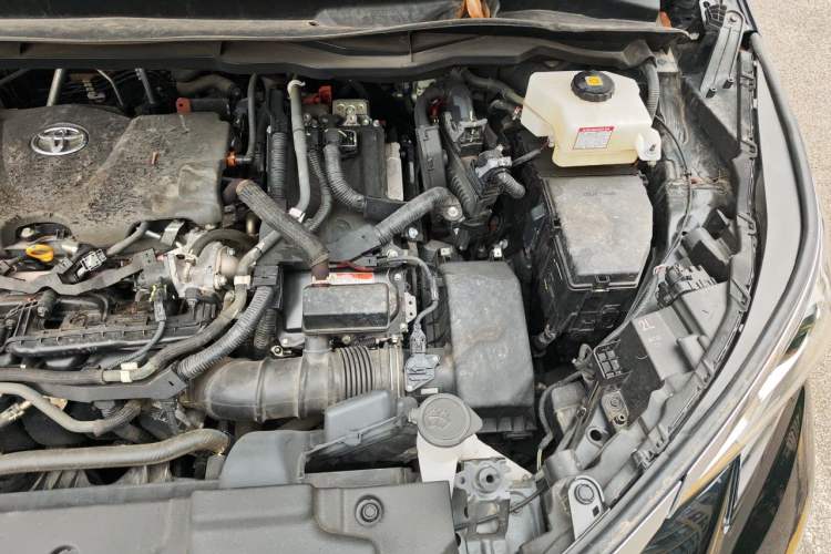 Used Toyota Granvia 2022 2.5L Hybrid Premium Edition Engine Bay Left