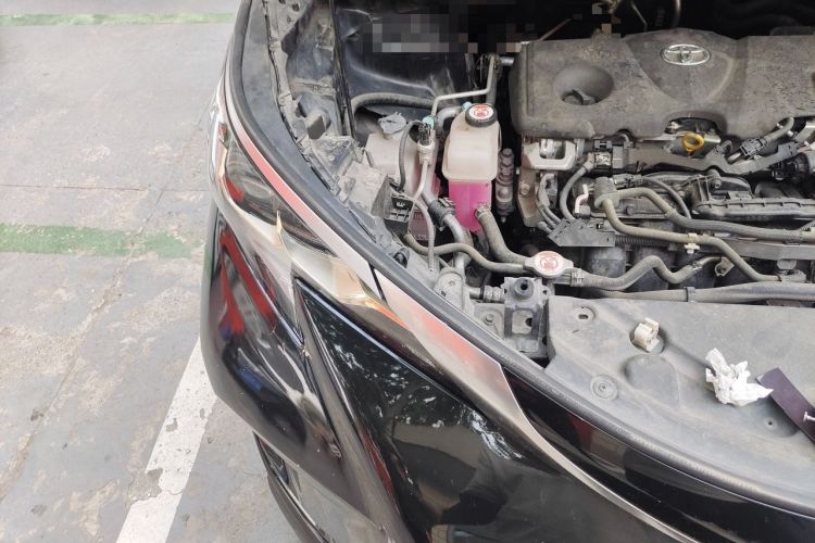 Used Toyota Granvia 2022 2.5L Hybrid Premium Edition Engine Bay Right