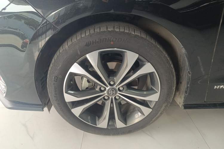 Used Toyota Granvia 2022 2.5L Hybrid Flagship Edition Exterior 4