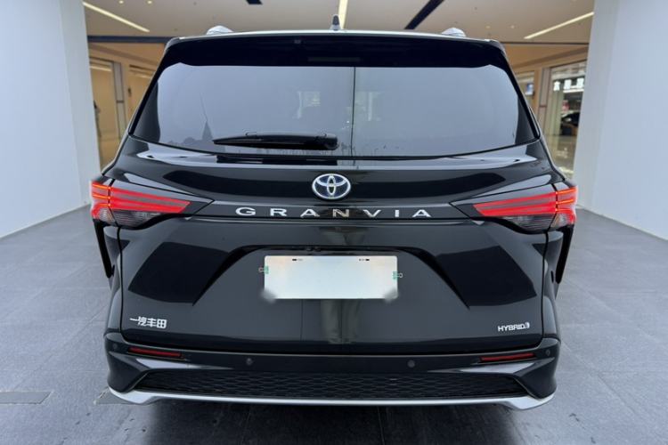 Used Toyota Granvia 2022 2.5L Hybrid Flagship Edition Exterior 5