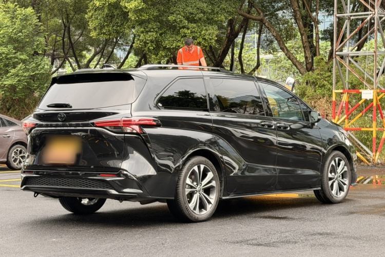 Used Toyota Granvia 2022 2.5L Hybrid Flagship Edition Exterior 5