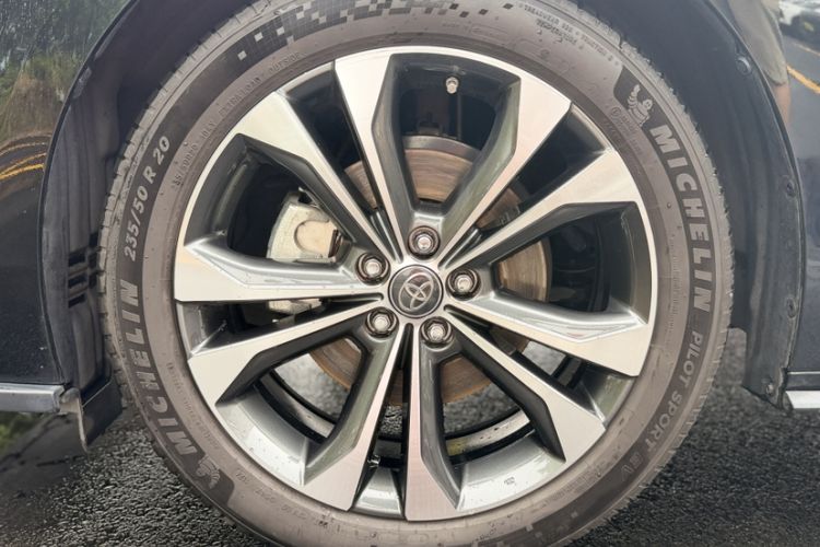 Used Toyota Granvia 2022 2.5L Hybrid Flagship Edition Exterior 8