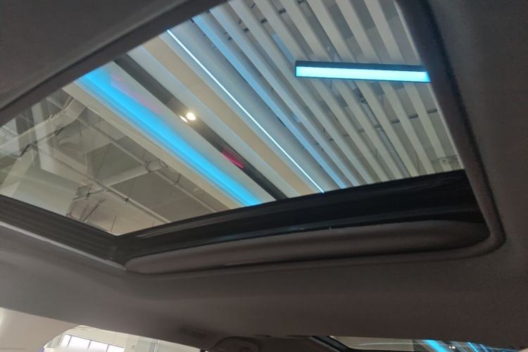 Used Toyota Granvia 2022 2.5L Hybrid Prestige Edition Headliner