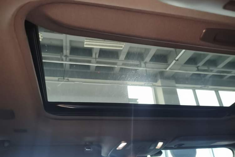 Used Toyota Granvia 2022 2.5L Hybrid Flagship Edition Headliner
