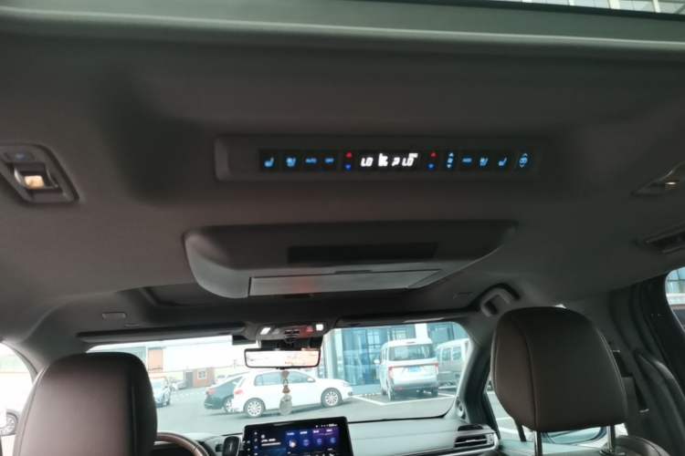 Used Toyota Granvia 2022 2.5L Hybrid Flagship Edition Headliner