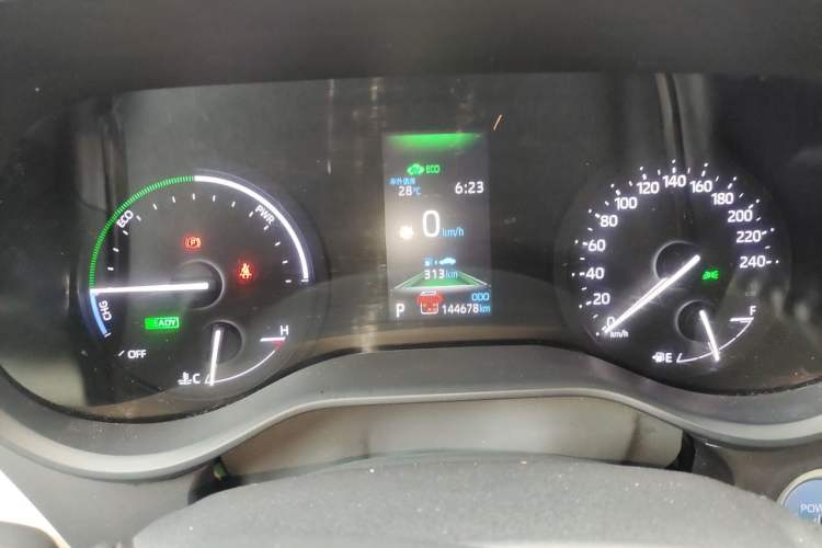 Used Toyota Granvia 2022 2.5L Hybrid Premium Edition Instrument Cluster