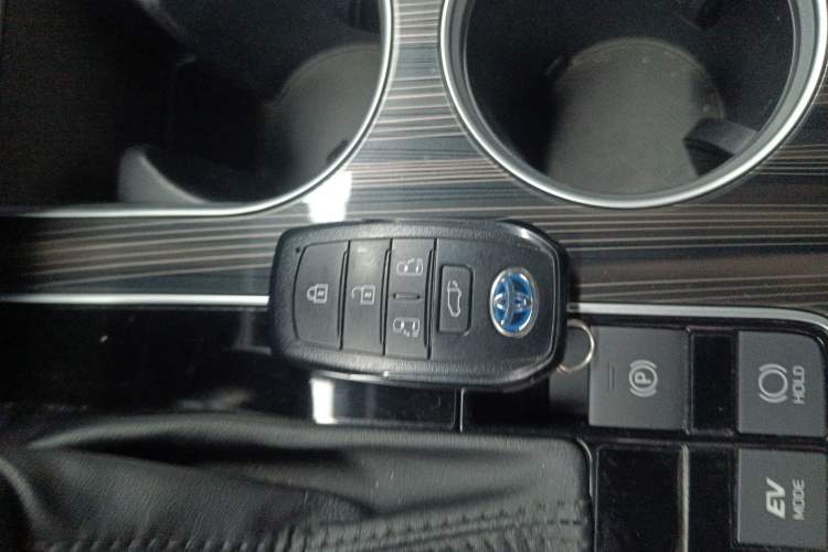 Used Toyota Granvia 2022 2.5L Hybrid Flagship Edition Interior 1