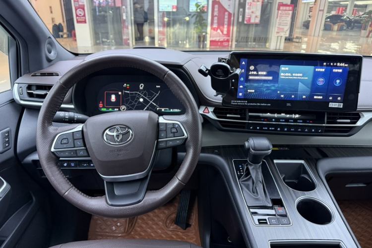 Used Toyota Granvia 2022 2.5L Hybrid Flagship Edition Interior 1