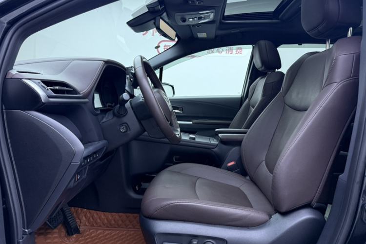 Used Toyota Granvia 2022 2.5L Hybrid Flagship Edition Interior 10