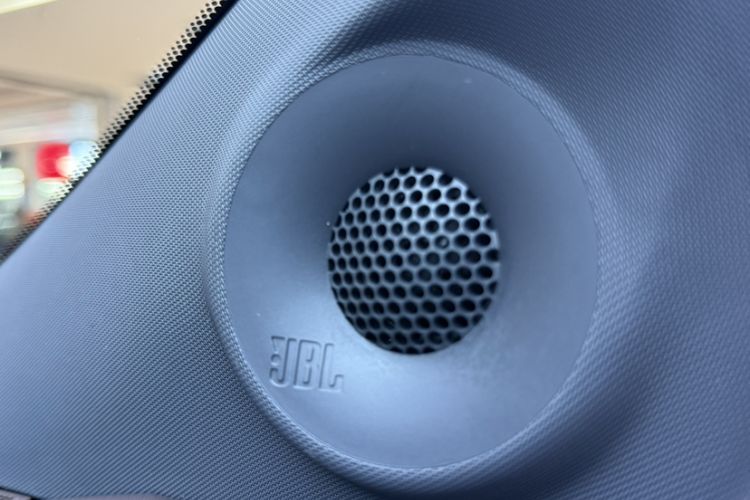 Used Toyota Granvia 2022 2.5L Hybrid Flagship Edition Interior 2