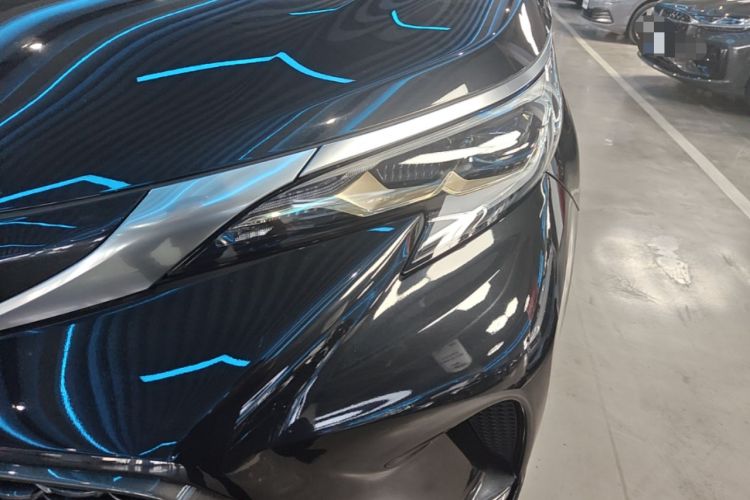 Used Toyota Granvia 2022 2.5L Hybrid Prestige Edition Left Front Headlight
