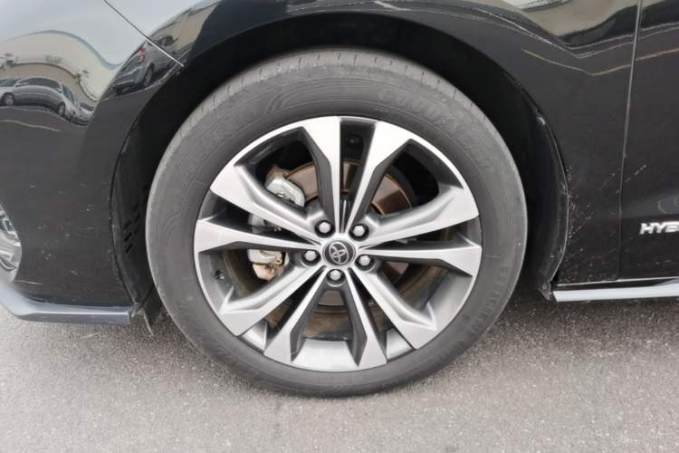 Used Toyota Granvia 2022 2.5L Hybrid Flagship Edition Left Front Wheel Hub