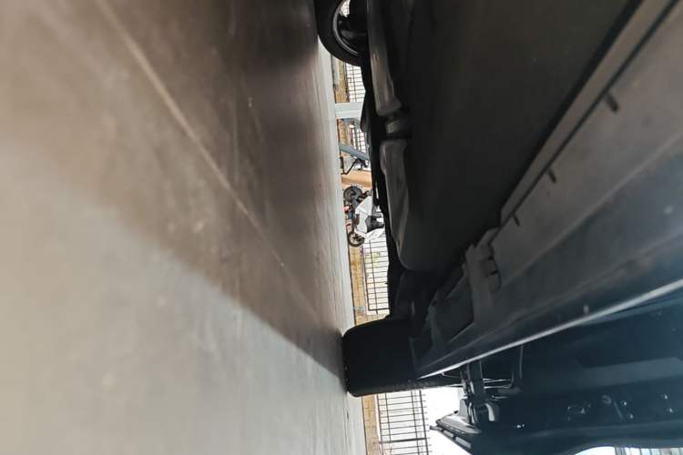 Used Toyota Granvia 2022 2.5L Hybrid Flagship Edition Left Side Sill