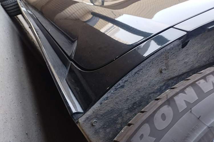 Used Toyota Granvia 2022 2.5L Hybrid Flagship Edition Left Side Sill