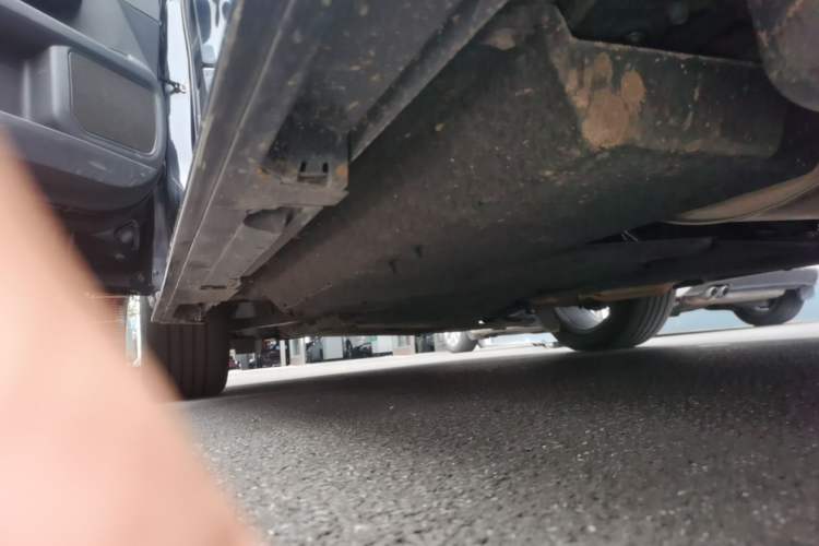 Used Toyota Granvia 2022 2.5L Hybrid Flagship Edition Left Side Sill
