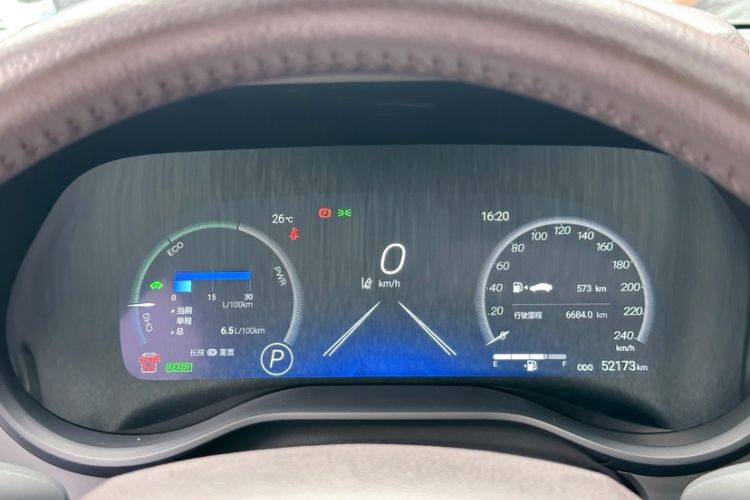 Used Toyota Granvia 2022 2.5L Hybrid Flagship Edition Odometer Close Up