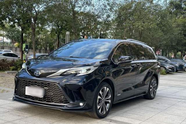 Used Toyota Granvia 2022 2.5L Hybrid Prestige Edition