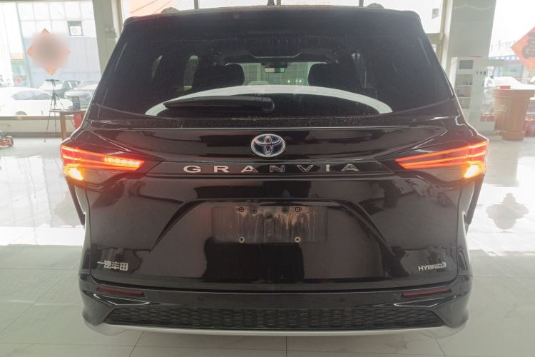 Used Toyota Granvia 2022 2.5L Hybrid Flagship Edition Rear