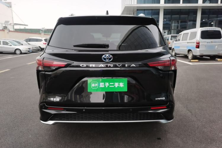 Used Toyota Granvia 2022 2.5L Hybrid Flagship Edition Rear