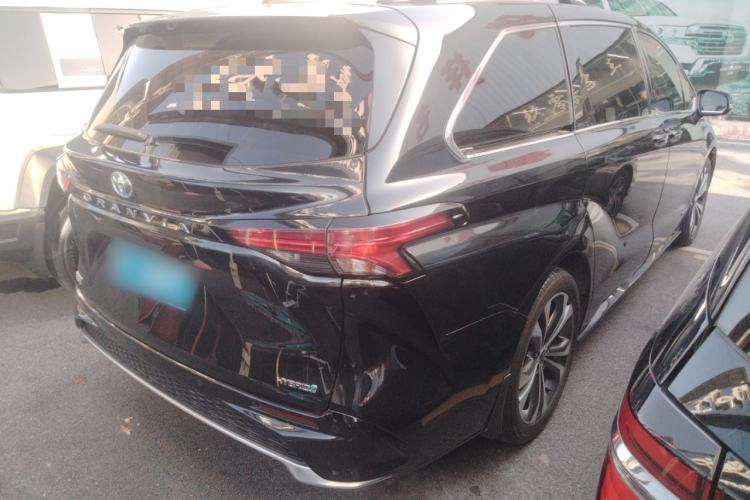Used Toyota Granvia 2022 2.5L Hybrid Premium Edition Rear Right 45 Deg