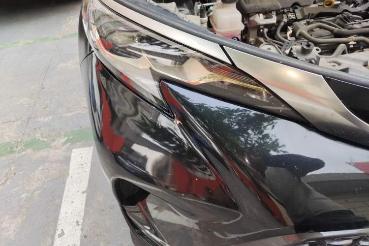 Used Toyota Granvia 2022 2.5L Hybrid Premium Edition Right Front Headlight