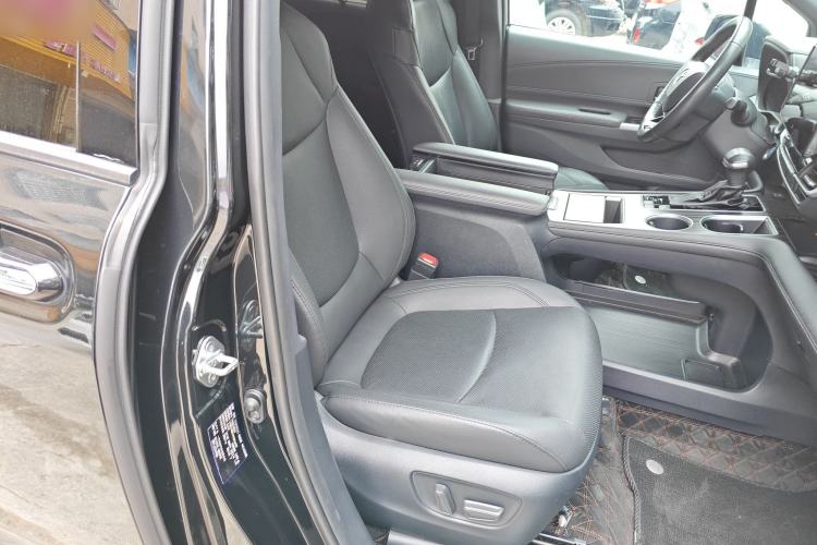 Used Toyota Granvia 2022 2.5L Hybrid Flagship Edition Right Front Seat