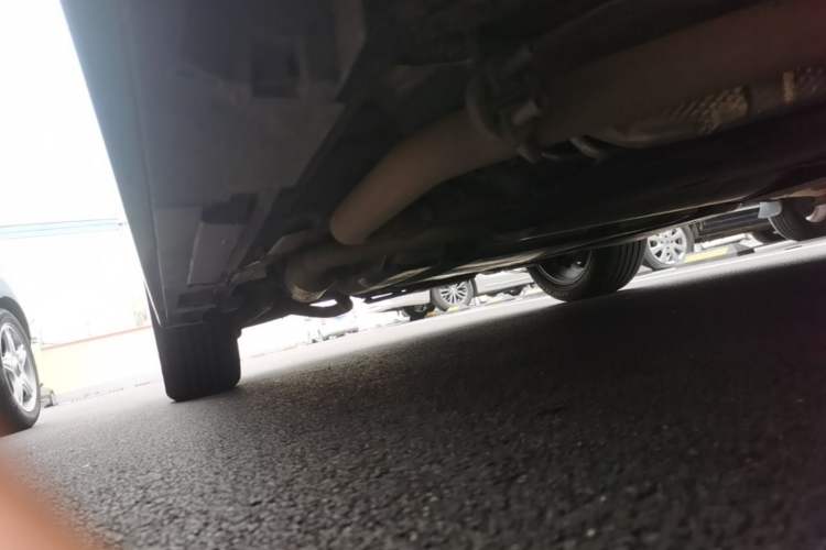 Used Toyota Granvia 2022 2.5L Hybrid Flagship Edition Right Side Sill