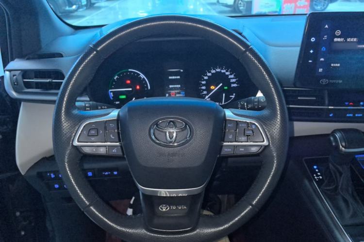 Used Toyota Granvia 2022 2.5L Hybrid Premium Edition Steering Wheel