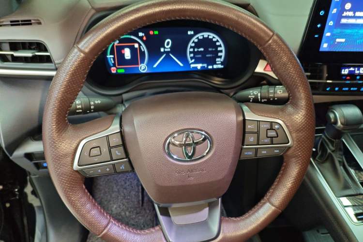 Used Toyota Granvia 2022 2.5L Hybrid Flagship Edition Steering Wheel