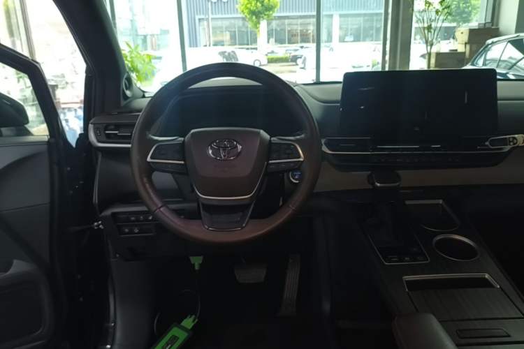 Used Toyota Granvia 2022 2.5L Hybrid Flagship Edition Steering Wheel