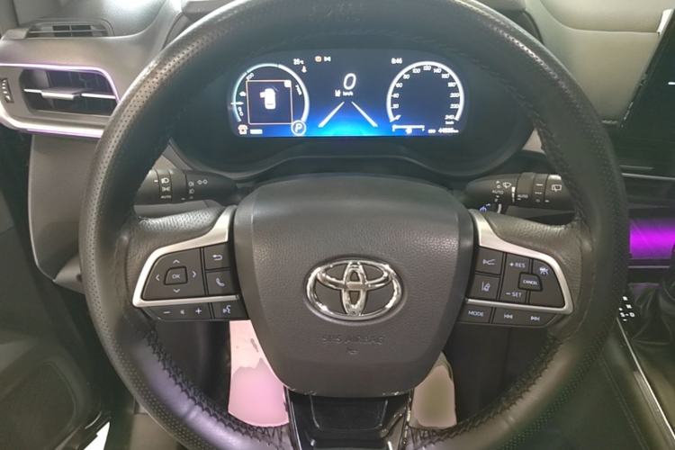 Used Toyota Granvia 2022 2.5L Hybrid Prestige Edition Steering Wheel