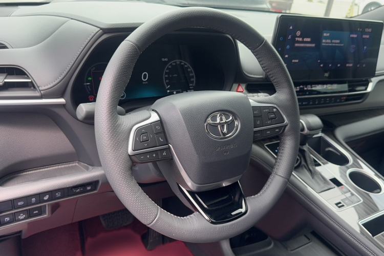 Used Toyota Granvia 2022 2.5L Hybrid Flagship Edition Steering Wheel