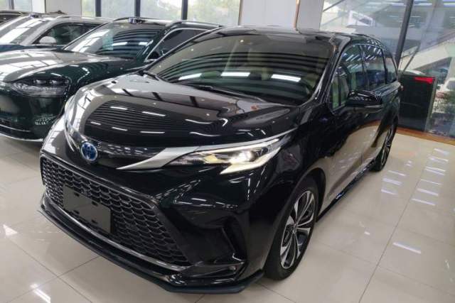 Used Toyota Granvia 2022 2.5L Hybrid Prestige Edition