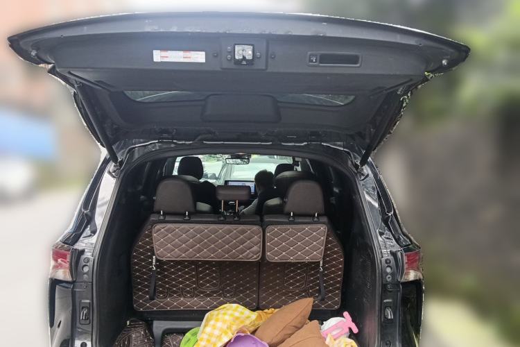 Used Toyota Granvia 2022 2.5L Hybrid Flagship Edition Trunk