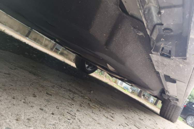 Used Toyota Granvia 2022 2.5L Hybrid Premium Edition Chassis Front Left