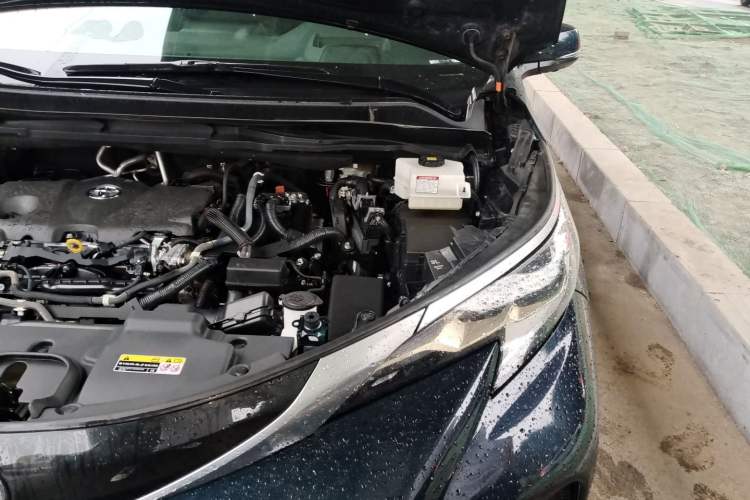 Used Toyota Granvia 2022 2.5L Hybrid Flagship Edition Engine Bay Left