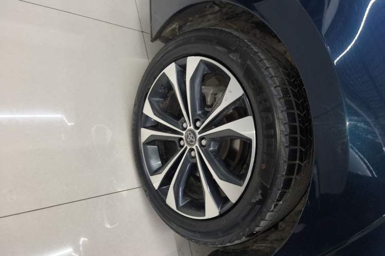 Used Toyota Granvia 2022 2.5L Hybrid Premium Edition Exterior 5