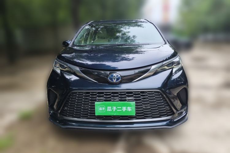 Used Toyota Granvia 2022 2.5L Hybrid Premium Edition Front