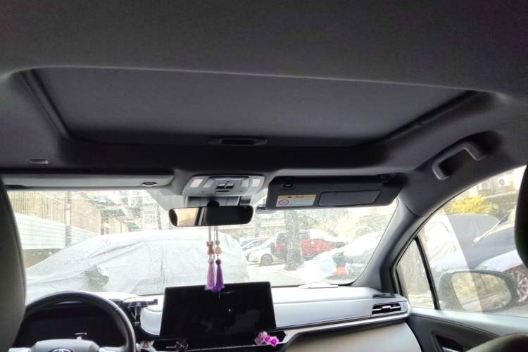 Used Toyota Granvia 2022 2.5L Hybrid Prestige Edition Headliner