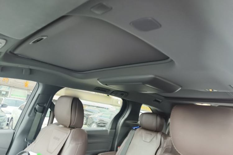Used Toyota Granvia 2022 2.5L Hybrid Flagship Edition Headliner