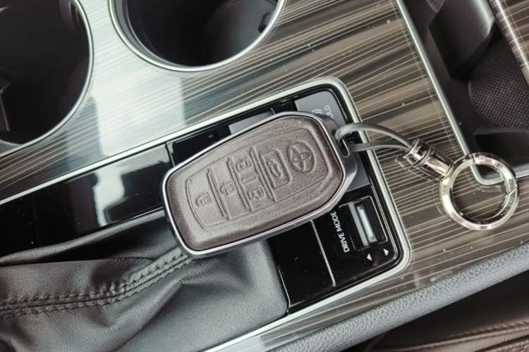 Used Toyota Granvia 2022 2.5L Hybrid Flagship Edition Interior 1