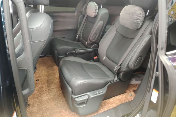 Used Toyota Granvia 2022 2.5L Hybrid Prestige Edition Left Rear Seat