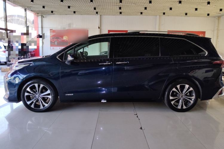 Used Toyota Granvia 2022 2.5L Hybrid Flagship Edition Left Side