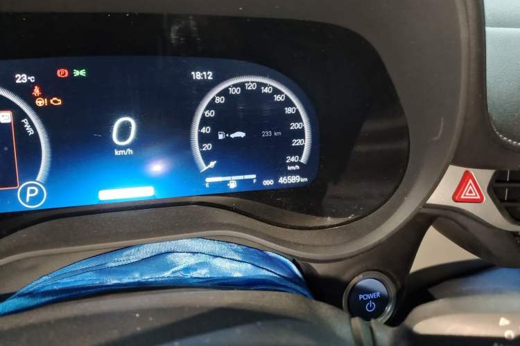 Used Toyota Granvia 2022 2.5L Hybrid Flagship Edition Odometer Close Up