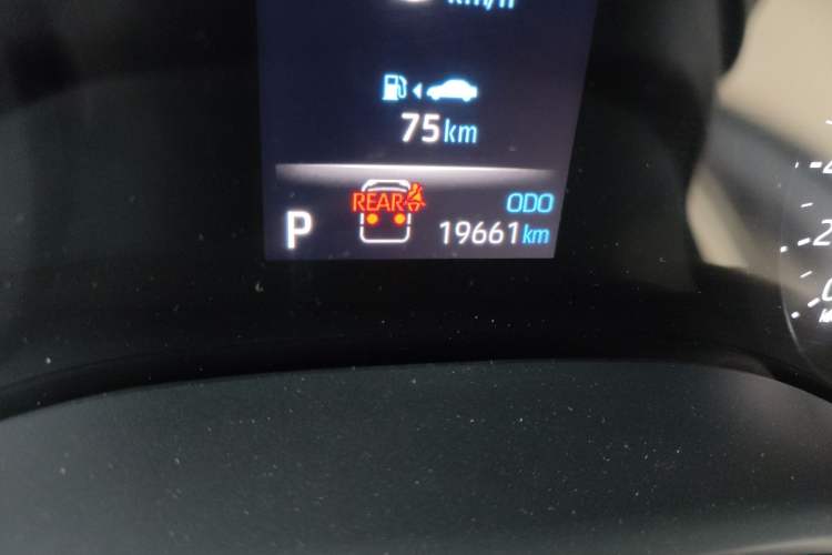Used Toyota Granvia 2022 2.5L Hybrid Prestige Edition Odometer Close Up