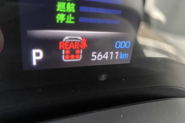 Used Toyota Granvia 2022 2.5L Hybrid Prestige Edition Odometer Close Up