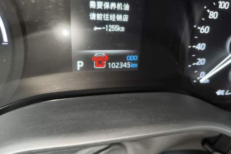 Used Toyota Granvia 2022 2.5L Hybrid Premium Edition Odometer Close Up